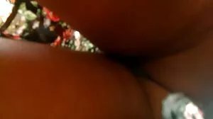 முதிர்ந்த மண்வெட்டி ஹோஸ் டவுன்!