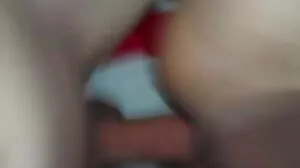 அட்ரியானா செச்சிக் குத மசாஜ் செய்கிறாள்