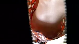 ஈவ்லினின் அழகான கண்ணீர் துளிகள்